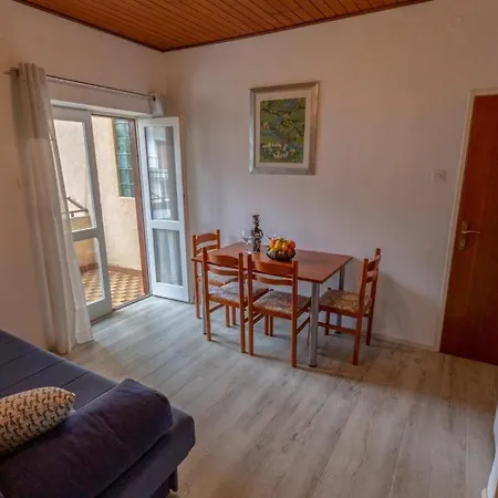Apartman Jedini *