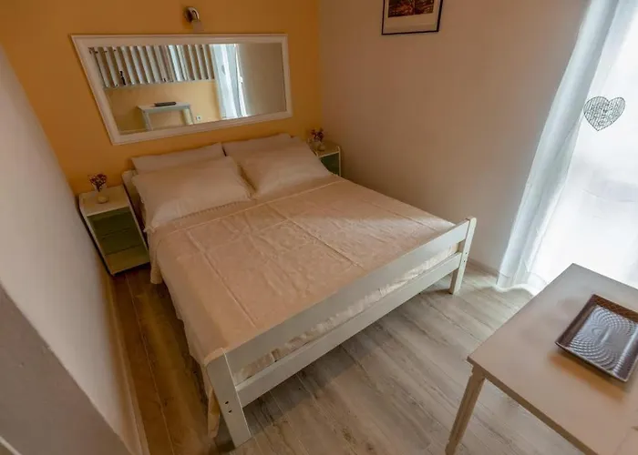 Jedini Lägenhet Tučepi