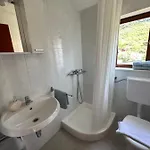 Jedini Apartment *