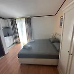 Apartment Jedini