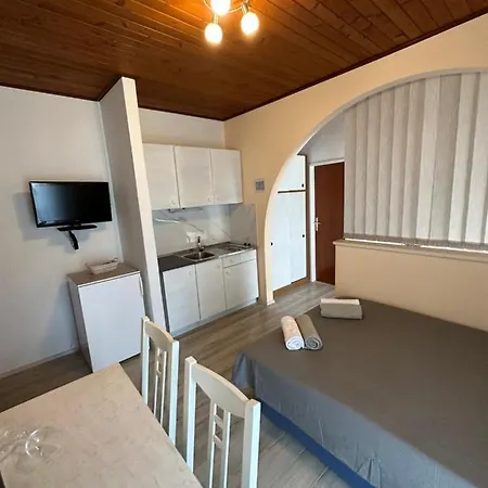 Jedini Apartment